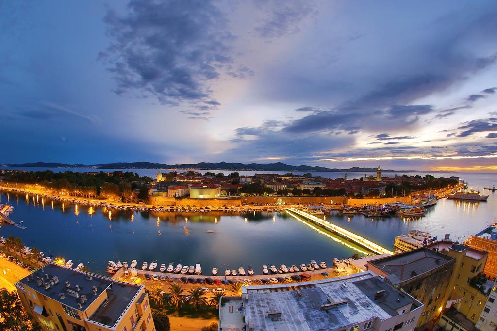 City Square Hotel Zadar Exterior photo