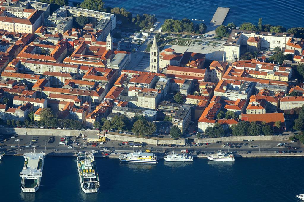 City Square Hotel Zadar Exterior photo